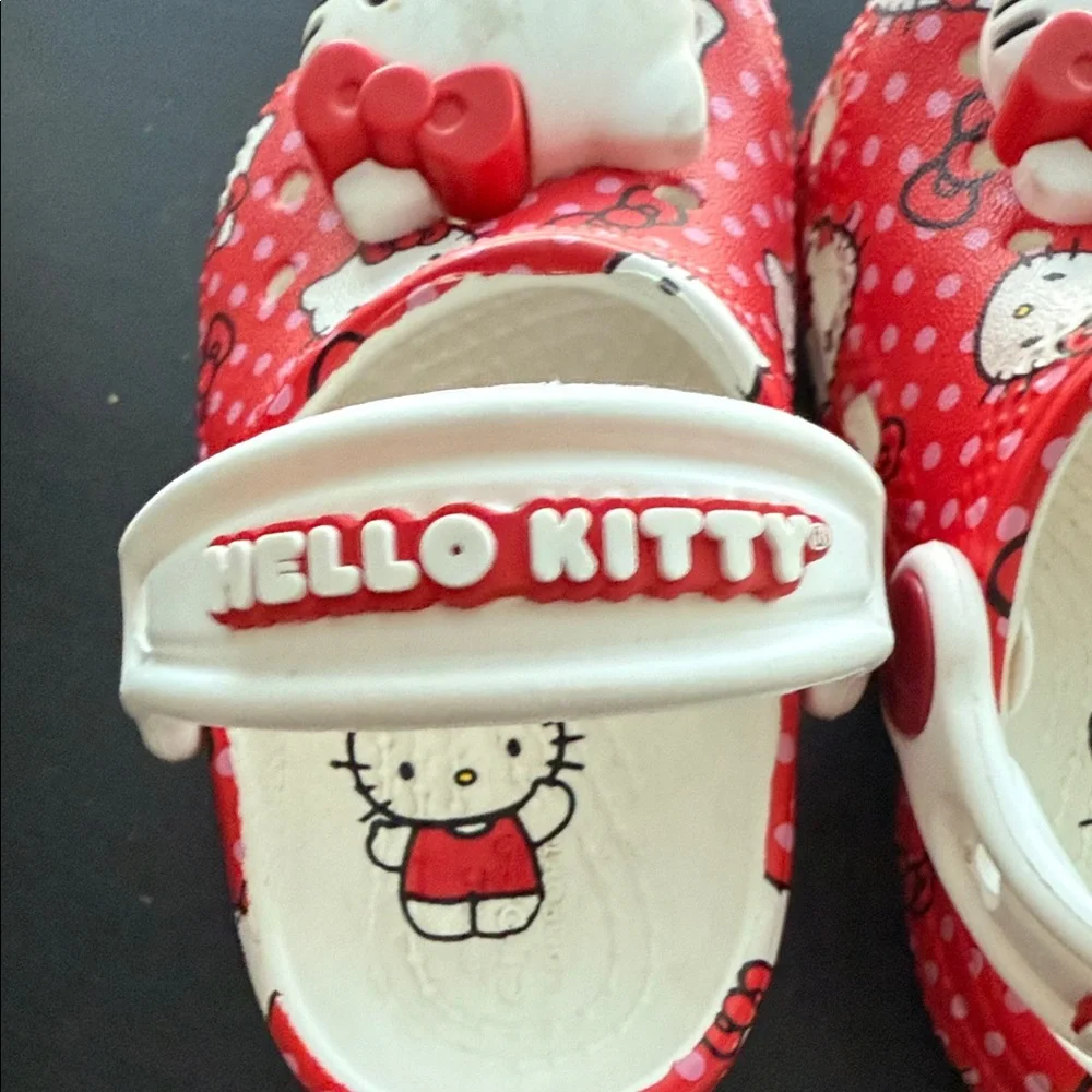 Hello Kitty Pink Kids crocks size 5 kids